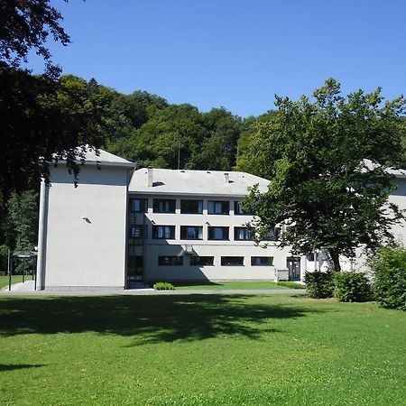 J-Club De Knapzak / La Besace Villa Bohan Exterior photo